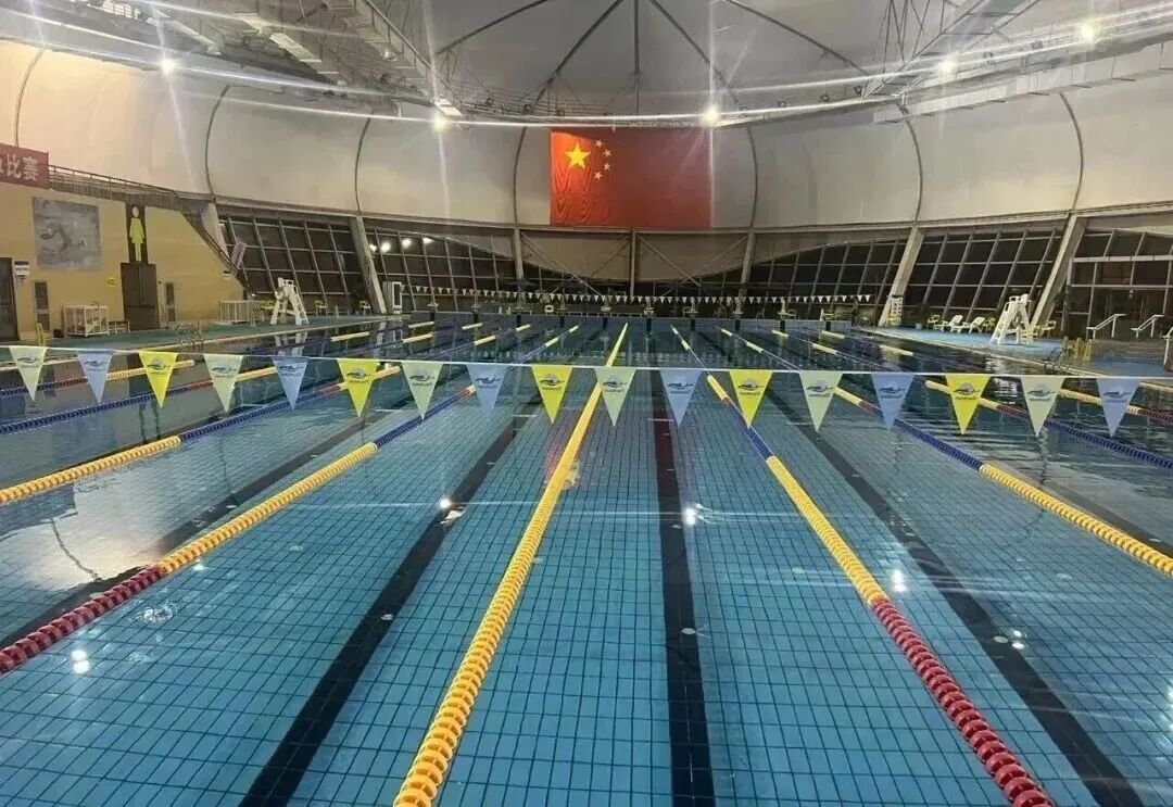 昆明理工大学游泳馆实景